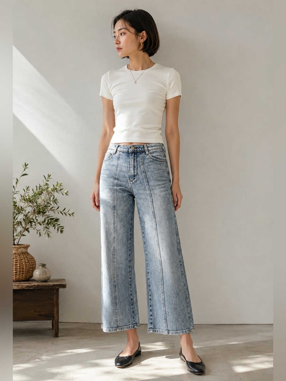 Classically Elf Women’s S Light Wash High Rise Wide Leg Cropped Jeans